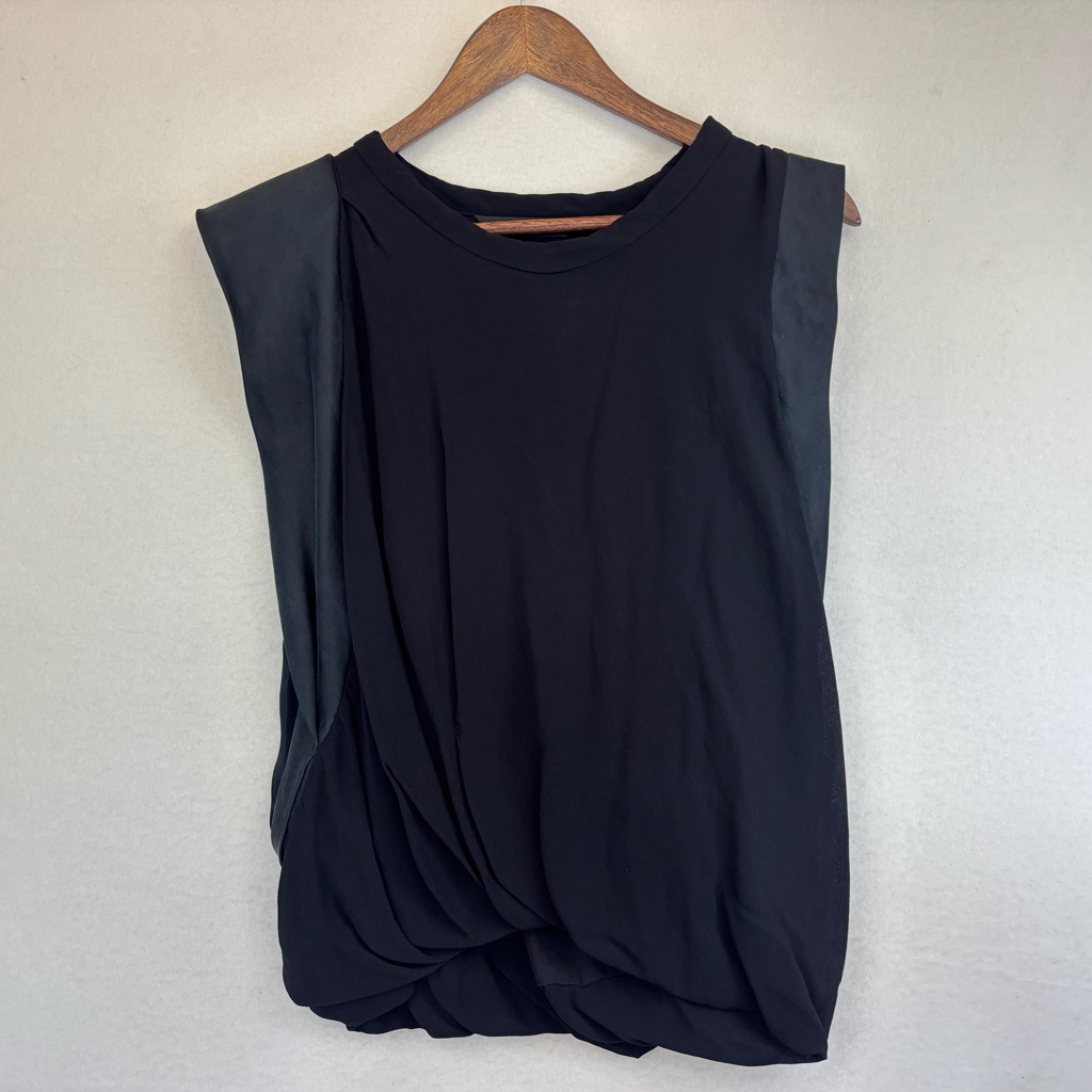 Kaylee Tankus Black Silk Top Blouse Sleeveless Tank Assymetrical Loose Small